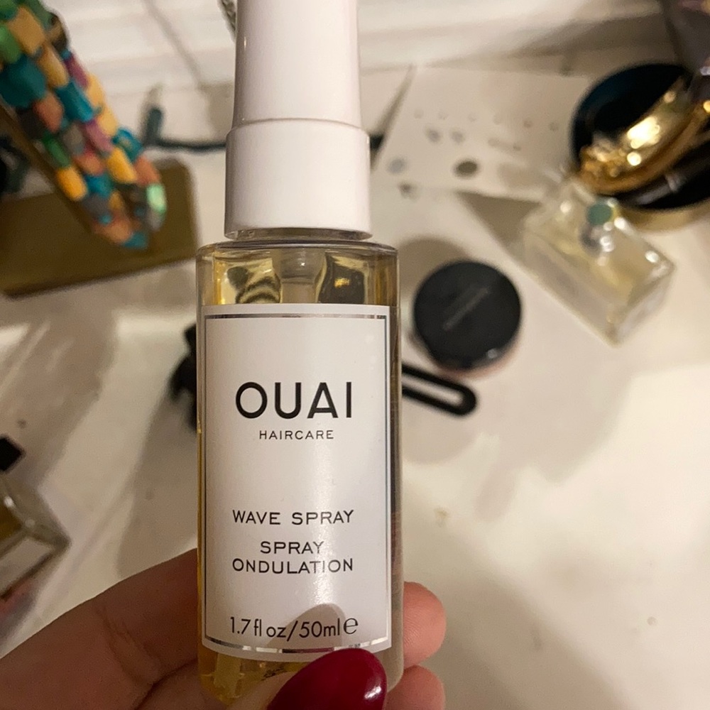 Ouai wave spray